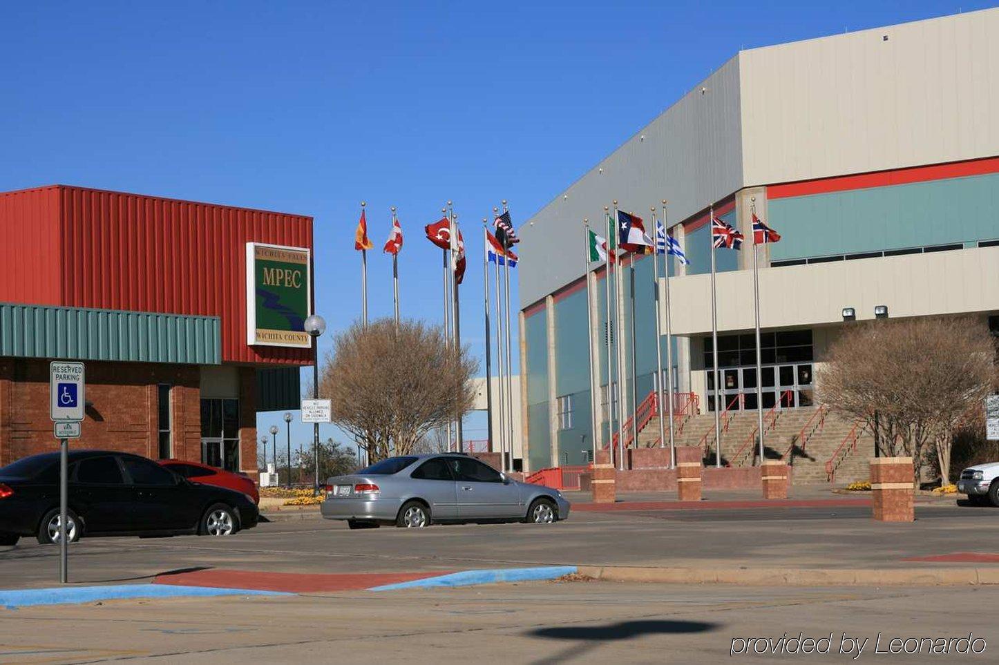 Hampton Inn Wichita Falls-Sikes Senter Mall Exterior foto