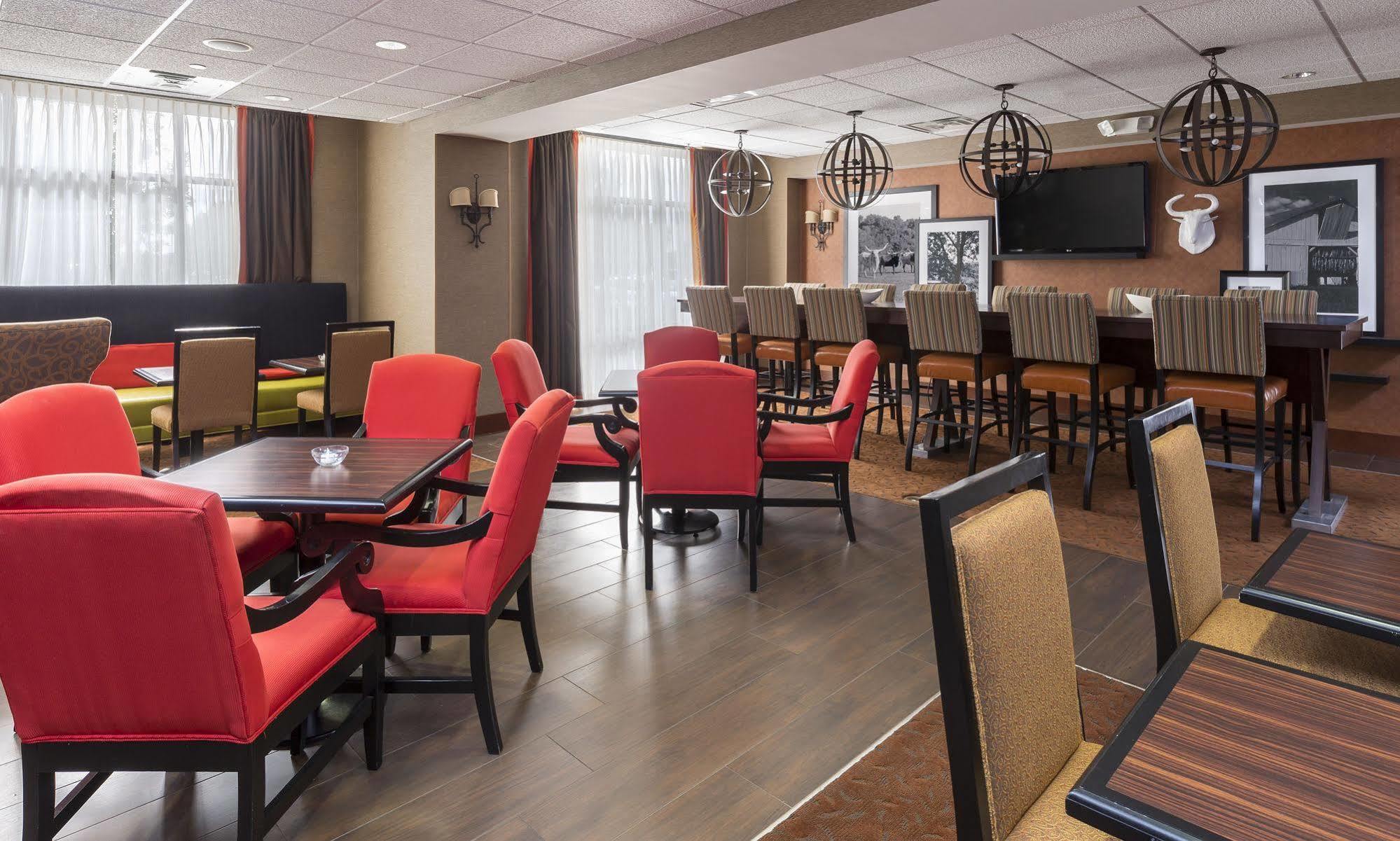 Hampton Inn Wichita Falls-Sikes Senter Mall Exterior foto